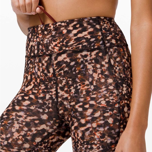 Lululemon Invigorate High-Rise Tight 25” Motion Flux Multi Polkadot 6 Pickleball - Picture 5 of 15